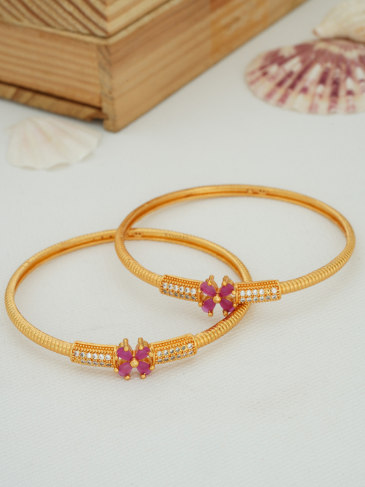 Beautiful Bangles for Girls Online | Trendy Gold Plated Bangles Set (1 Pair)