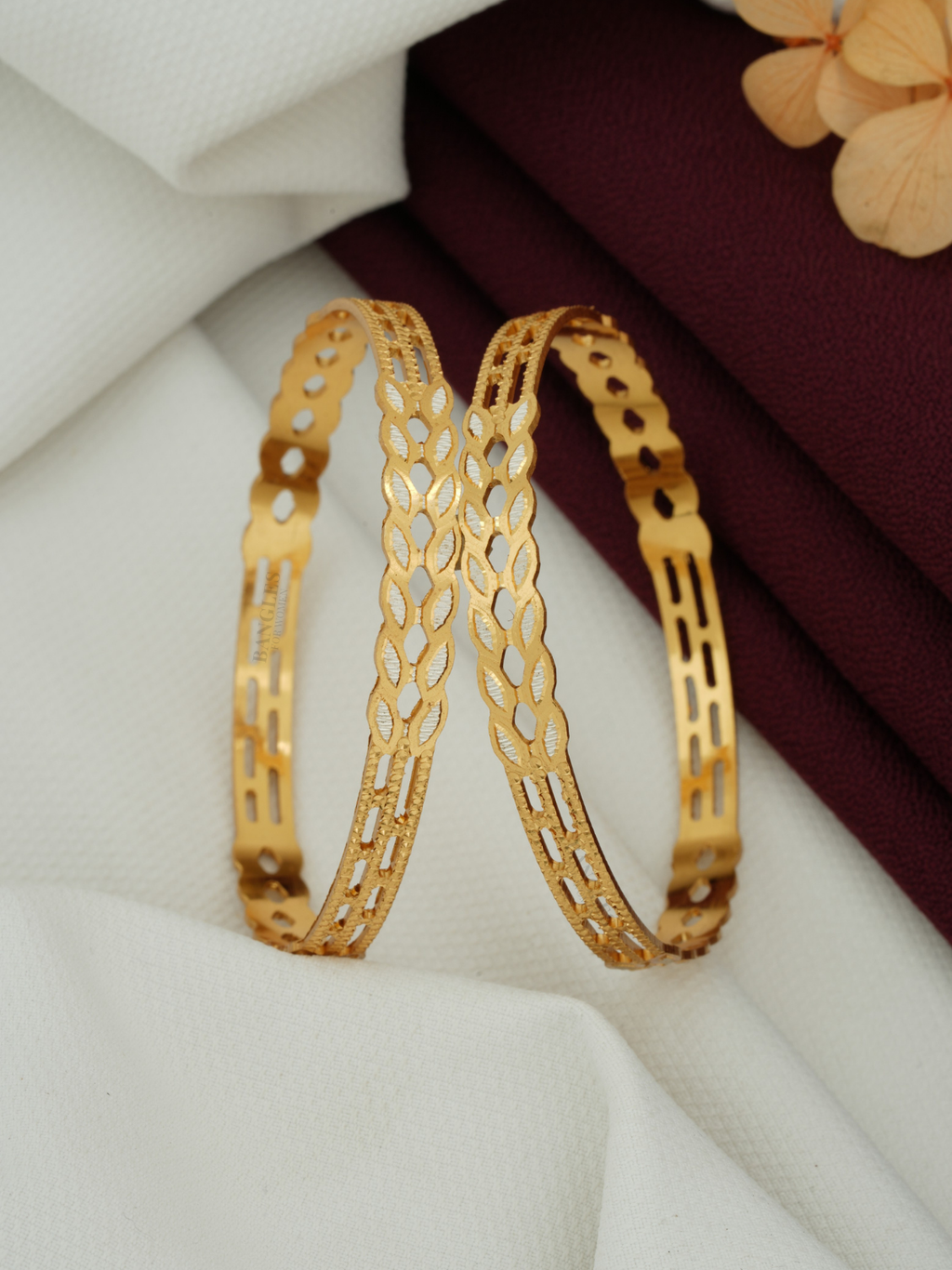 Latest CNC Bangles Design Online | Fancy, Antique & Daily Wear Bangles (1 Pair)