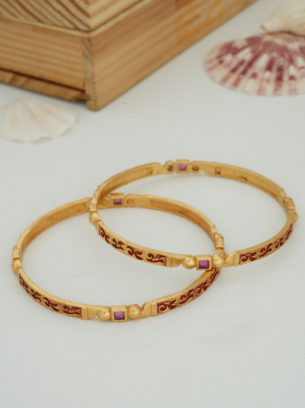 Stylish Bangles for Women | Trendy & Elegant Bangles Set (1 Pair)