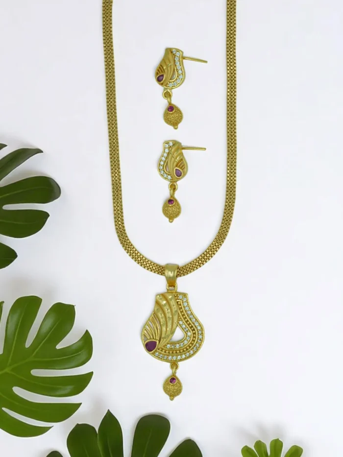 Stylish-Pendant-Set-for-Women