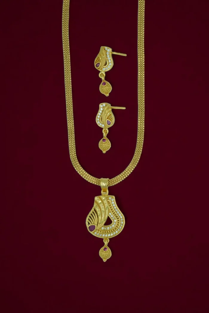 Trendy Pendant Set for Women